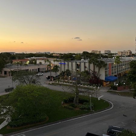 Hotel Chateaubleau Coral Gables Exterior foto