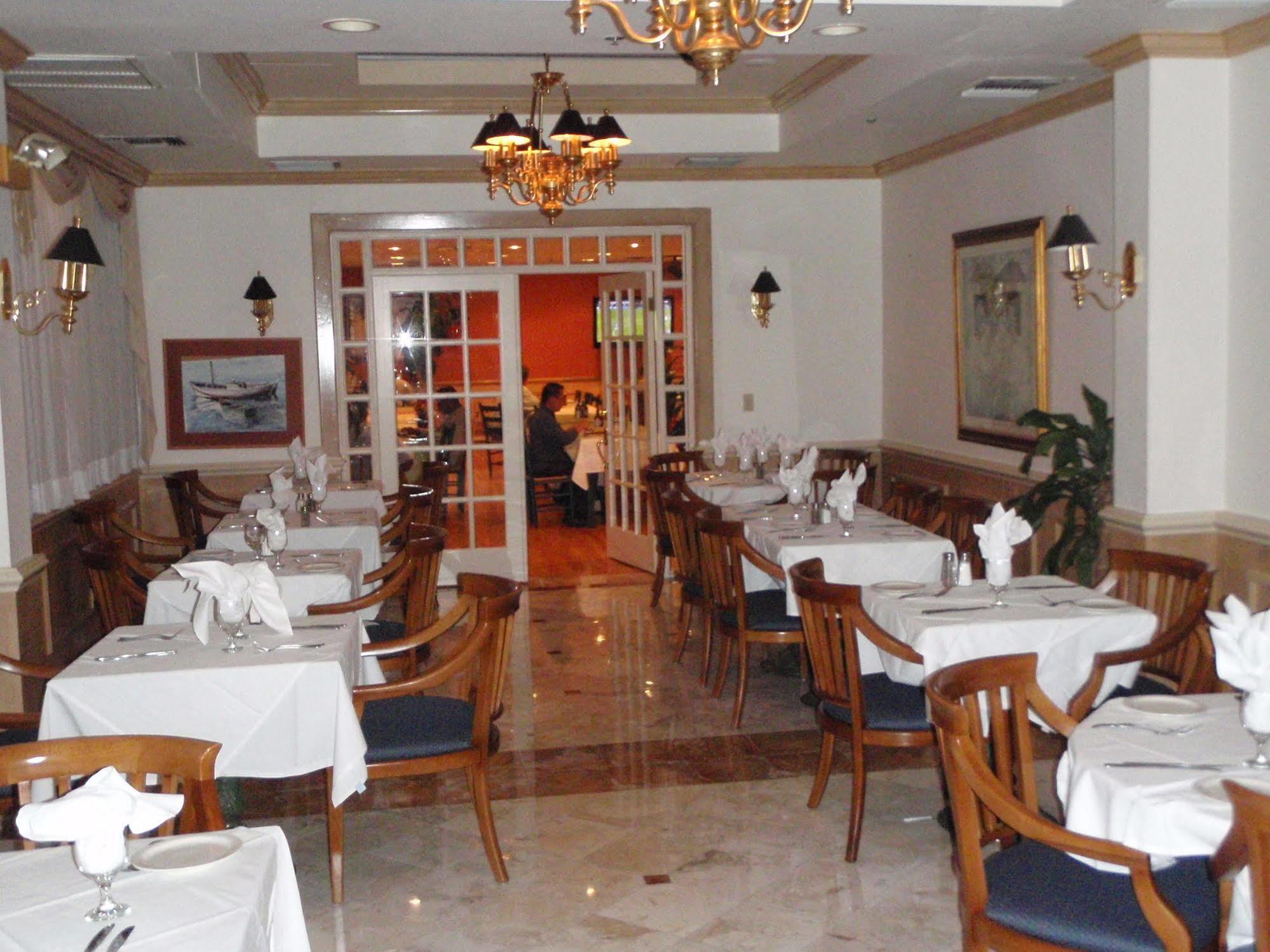Hotel Chateaubleau Coral Gables Exterior foto